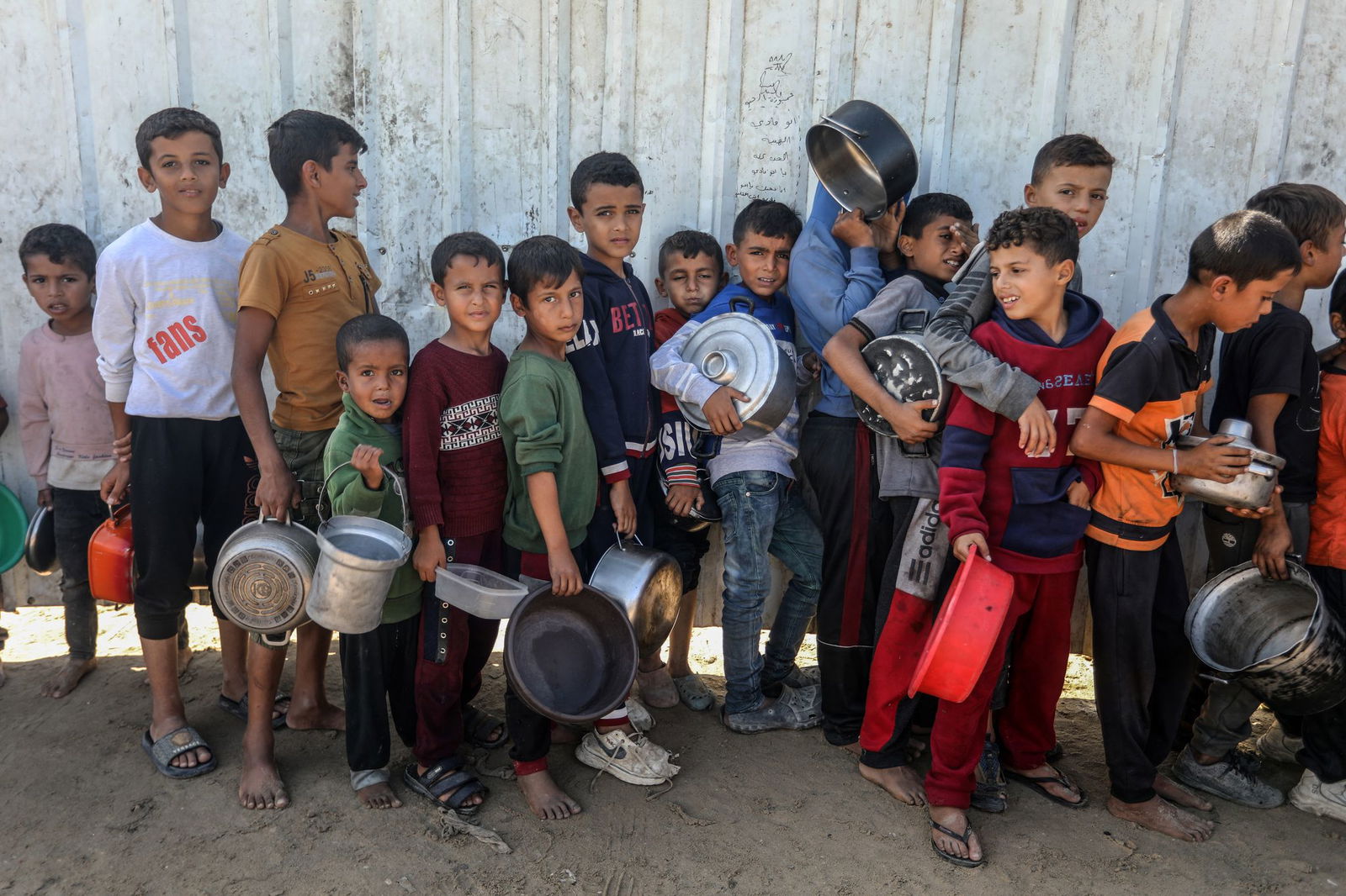 Im Gazastreifen mangelt es an Lebensmitteln, Trinkwasser und Medikamenten. (Archivbild)