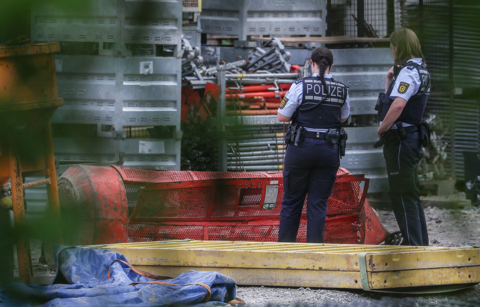 Die Polizei spricht von einem komplexen Ermittlungsverfahren. 