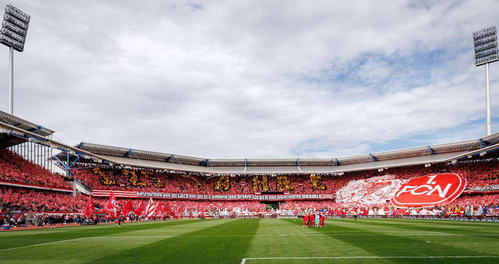 Die Nürnberger Fans stimmten ihre Mannschaft eindrucksvoll ein.