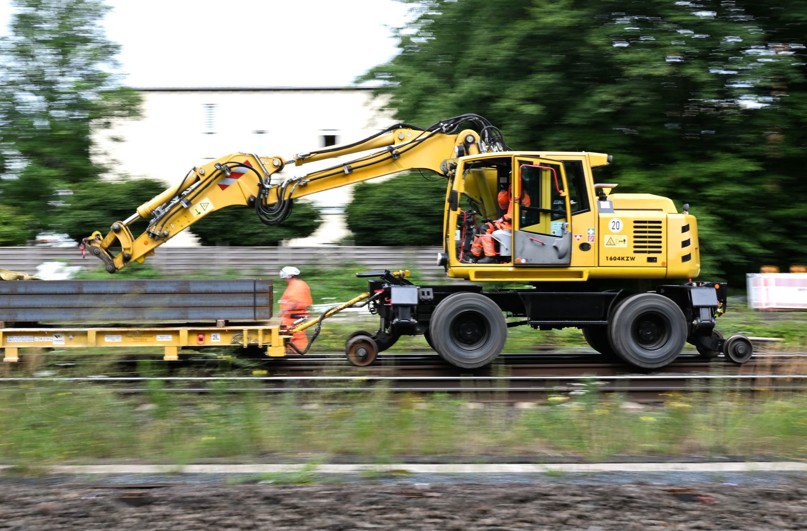 In den kommenden Monaten müssen sich Bahnpendler im Südwesten auf Einschränkungen einstellen. (Symbolbild)