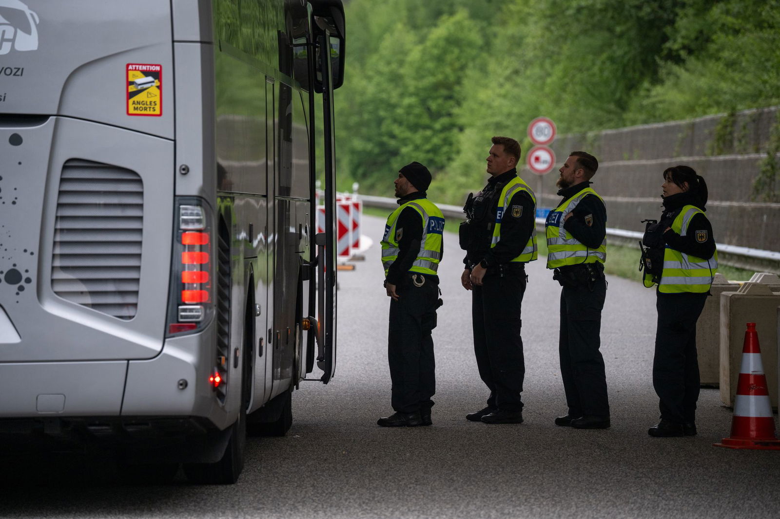 An den fixen Kontrollstationen gibt es auch Kritik.