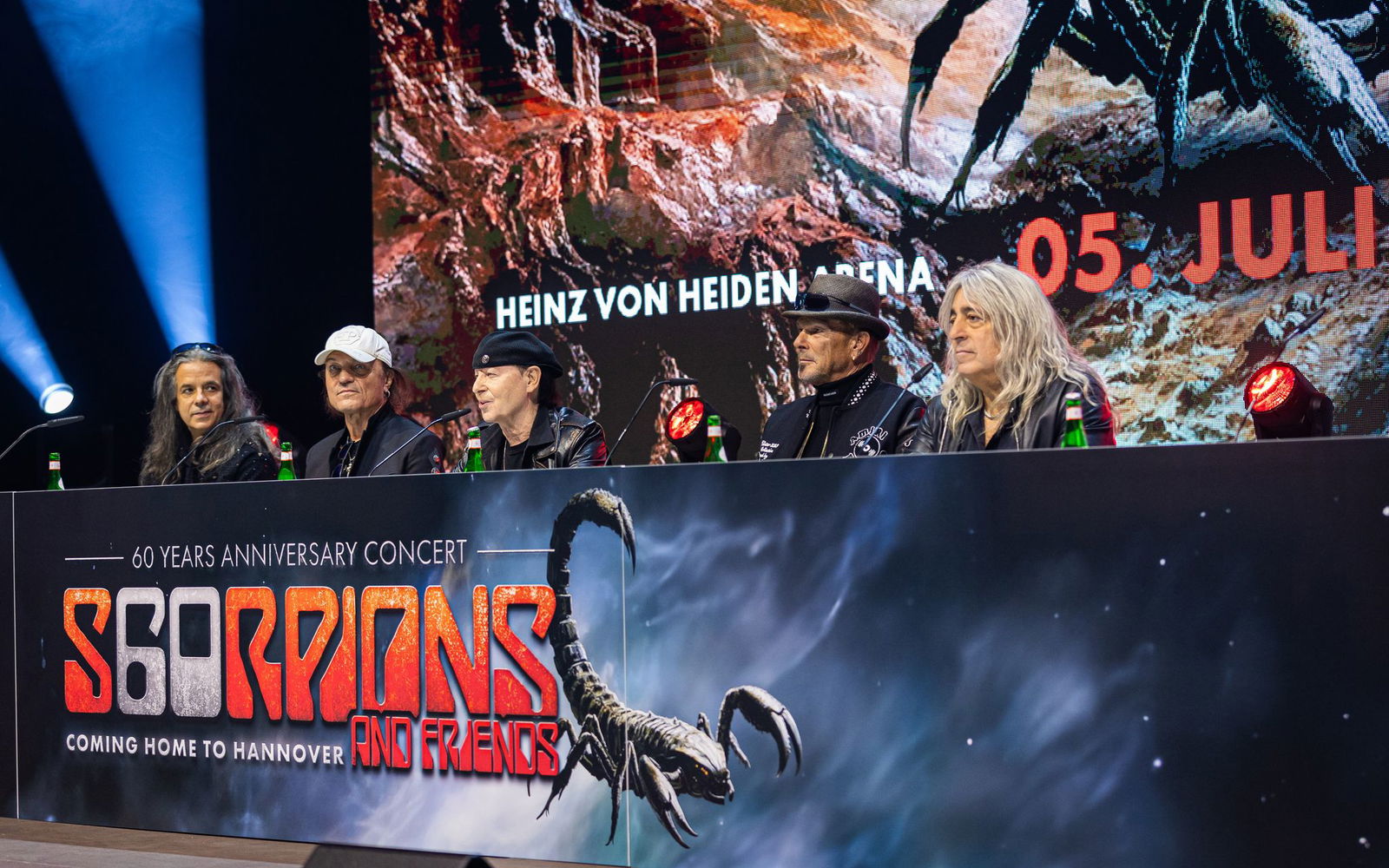 Am 5. Juli spielen die Scorpions zum ersten Mal in ihrer Heimat ein Stadionkonzert. (Archivbild)