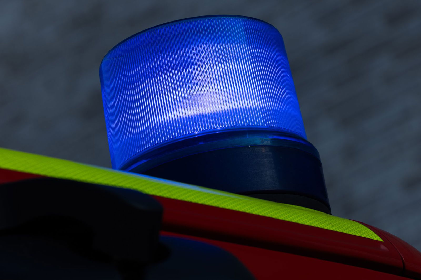 Die Feuerwehr ist nach dem Notruf zu dem Einsatzort ausgerückt. (Symbolbild)