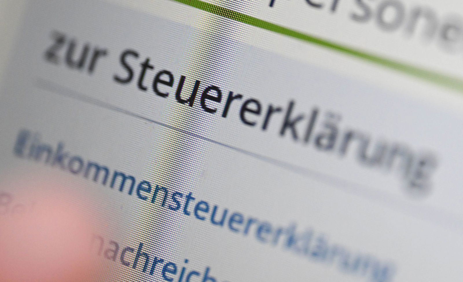 Die Betrüger senden E-Mails mit Betreffzeilen wie «Hinweis zur verspäteten Abgabe der Einkommensteuer 2023». (Symbolbild)