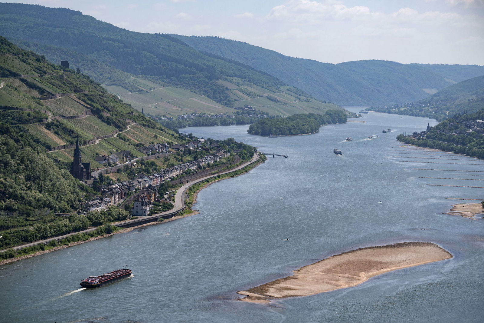 Die Trockenheit ist am Rhein deutlich sichtbar. (Archivbild)