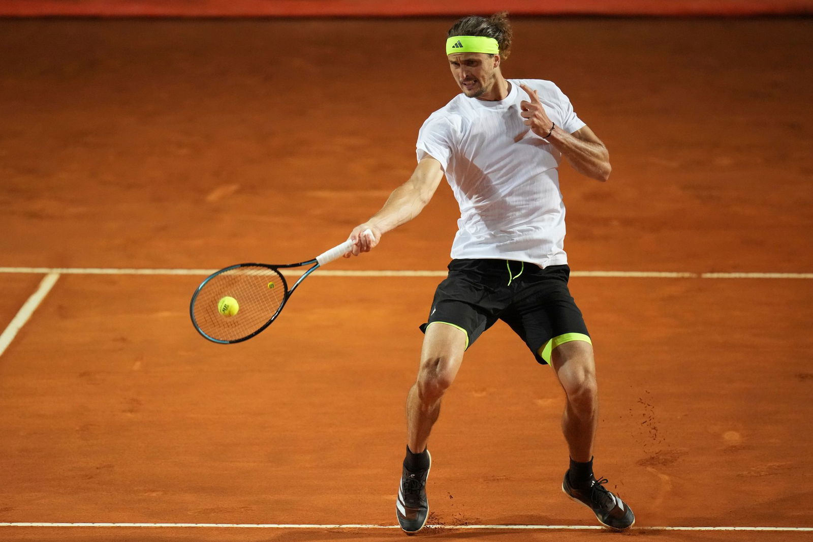 Alexander Zverev spielt überraschend doch am Hamburger Rothenbaum.