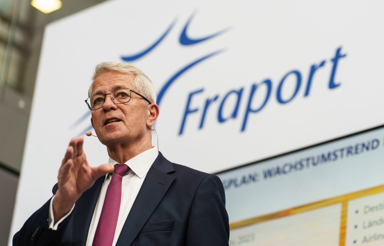 Der Frankfurter Flughafen-Chef Stefan Schulte verspricht bessere Pünktlichkeit. (Archivbild)