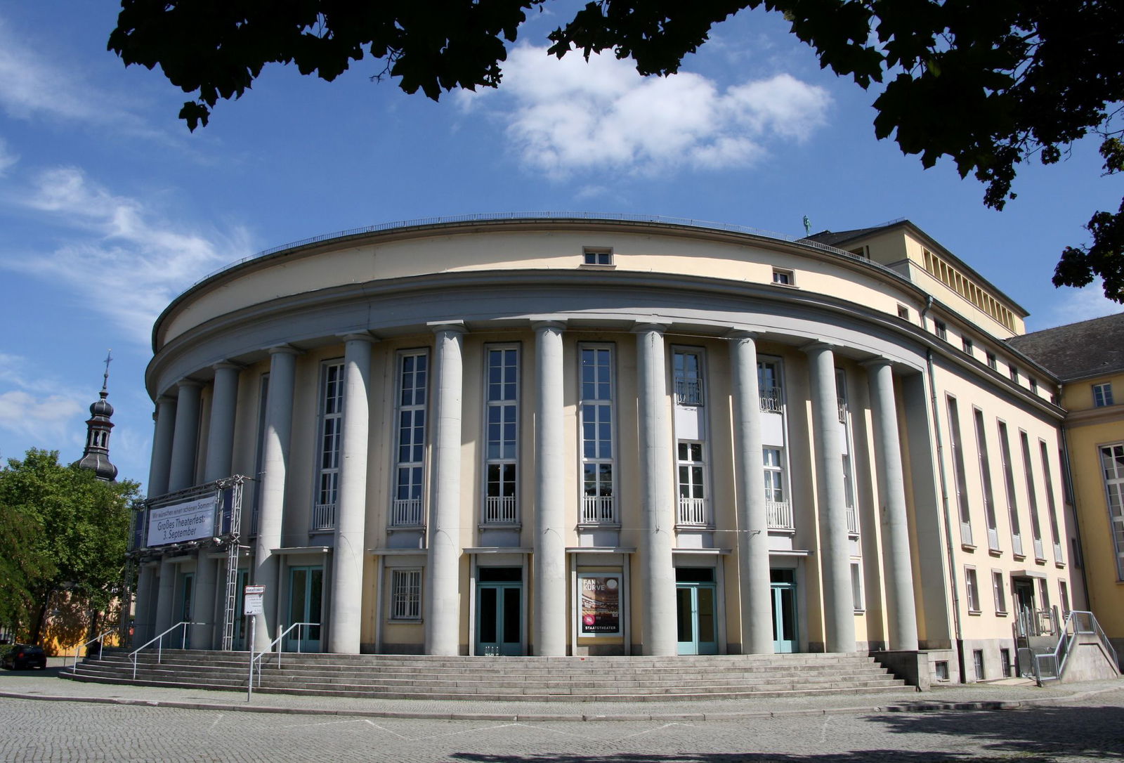 Zwei Neuigkeiten gibt es zur neuen Spielzeit 2025/2026 am Saarländischen Staatstheater. (Archivbild)