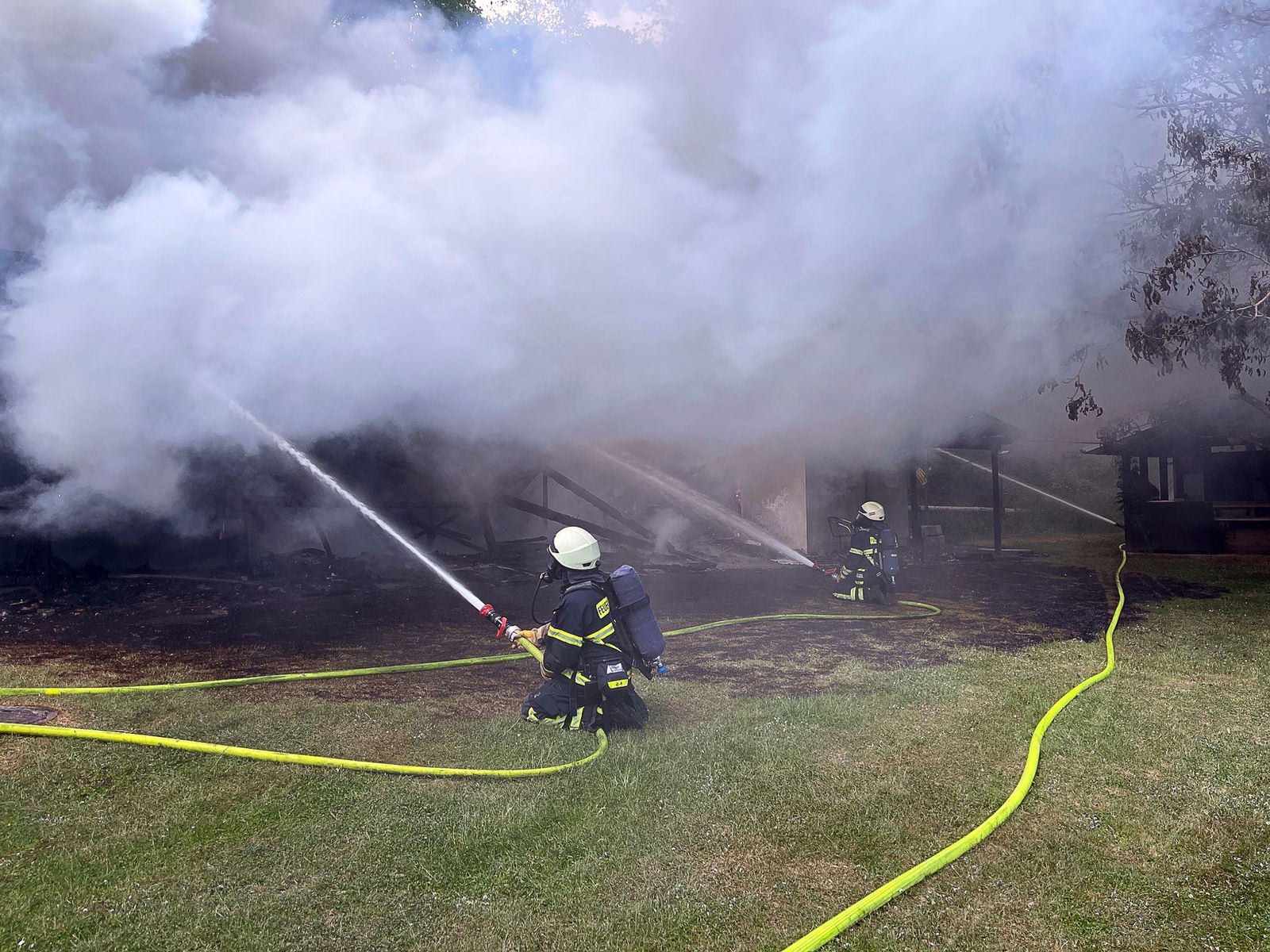 Bei dem Brand eines Schützenvereinsgebäudes kam ein Mann ums Leben.