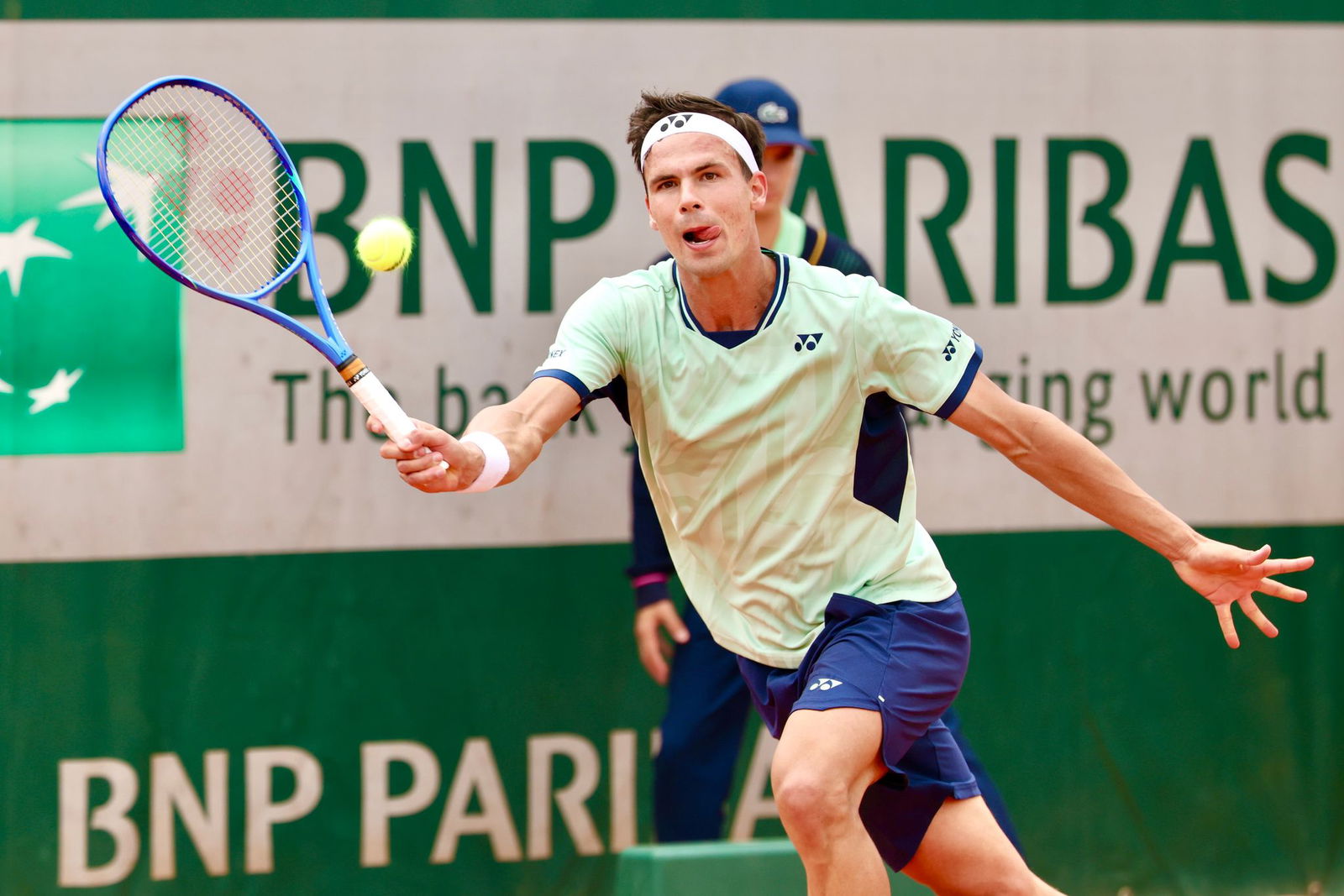 Daniel Altmaier steht in Paris als erster Deutscher in Runde drei.