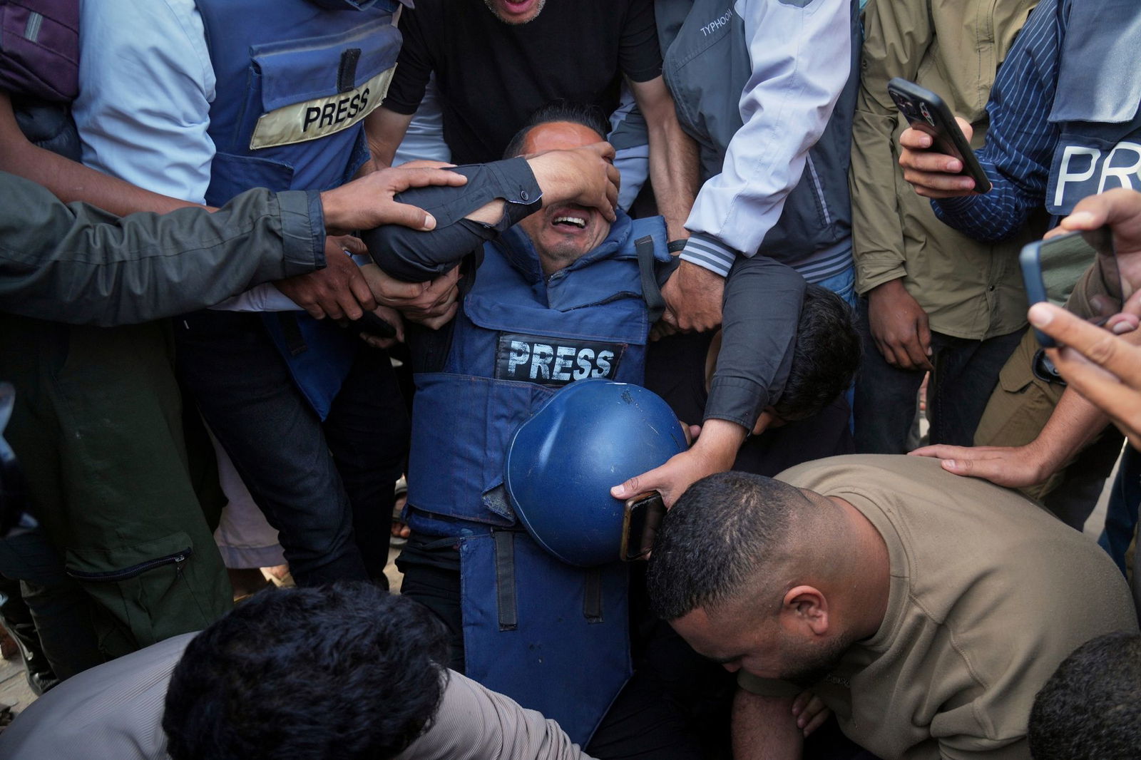 Kollegen trauern um einen palästinensischen Journalisten. 