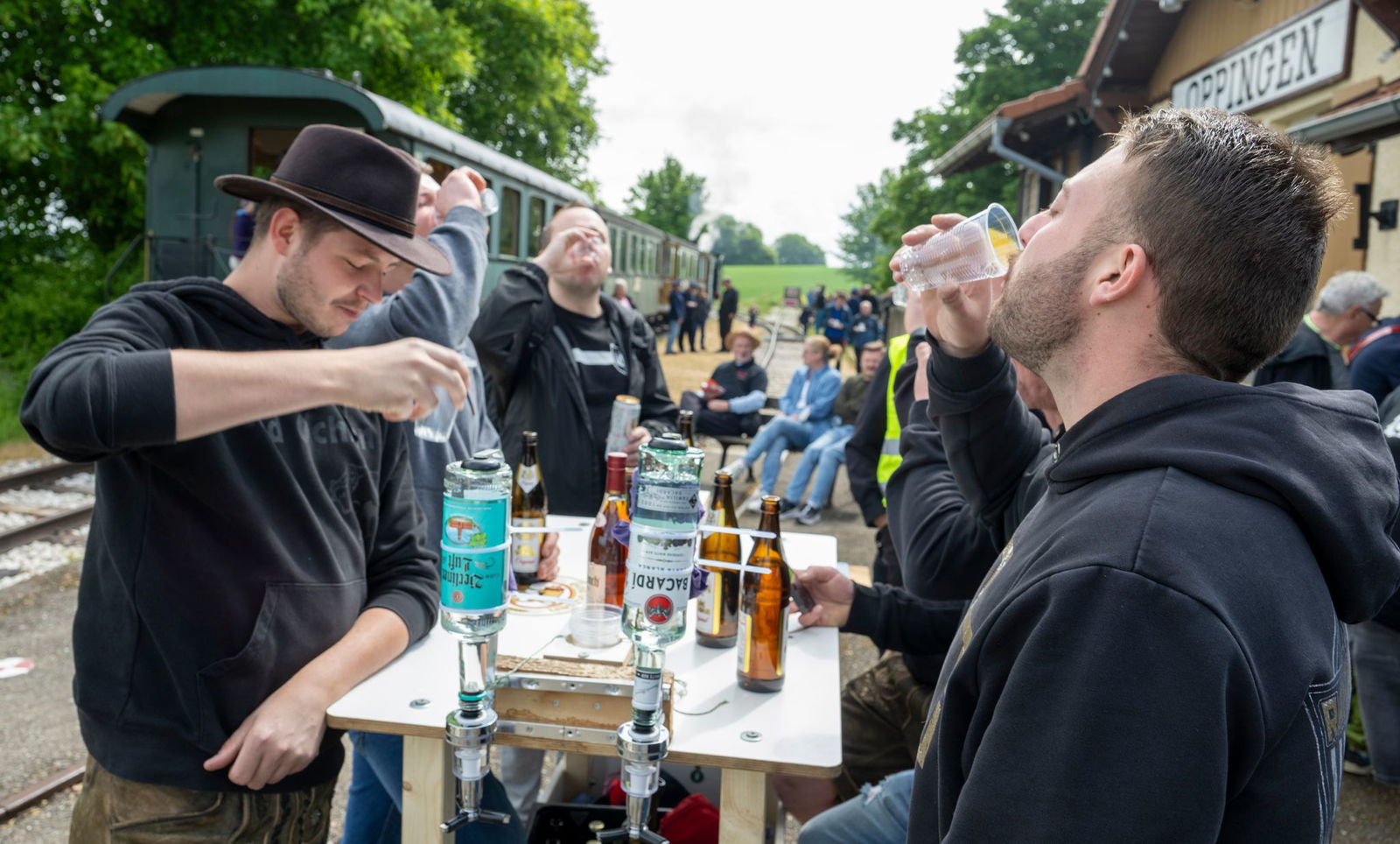 Am Vatertag fließt bei den Ausflügen öfter mal Alkohol. 