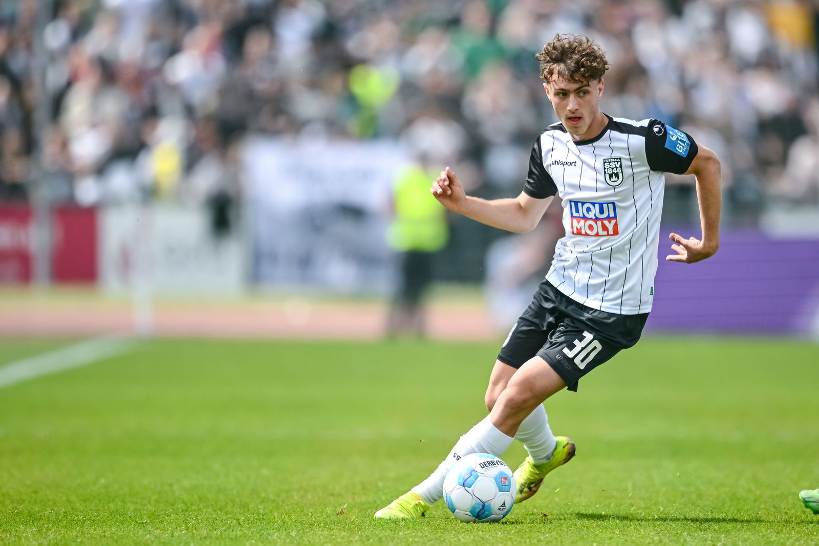 Maurice Krattenmacher kehrt zum FC Bayern zurück.