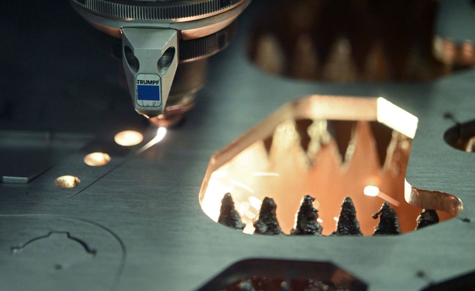 Wegen der schwächelnde Konjunktur will der Maschinenbauer Trumpf Stellen streichen. (Archivbild)