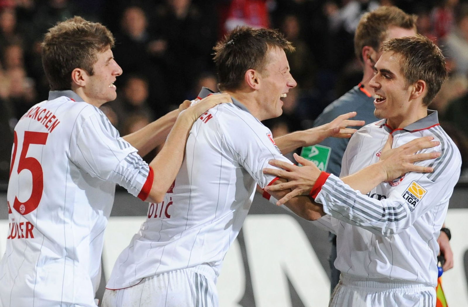 Seit über anderthalb Jahrzehnten jubelt Thomas Müller mit dem FC Bayern.