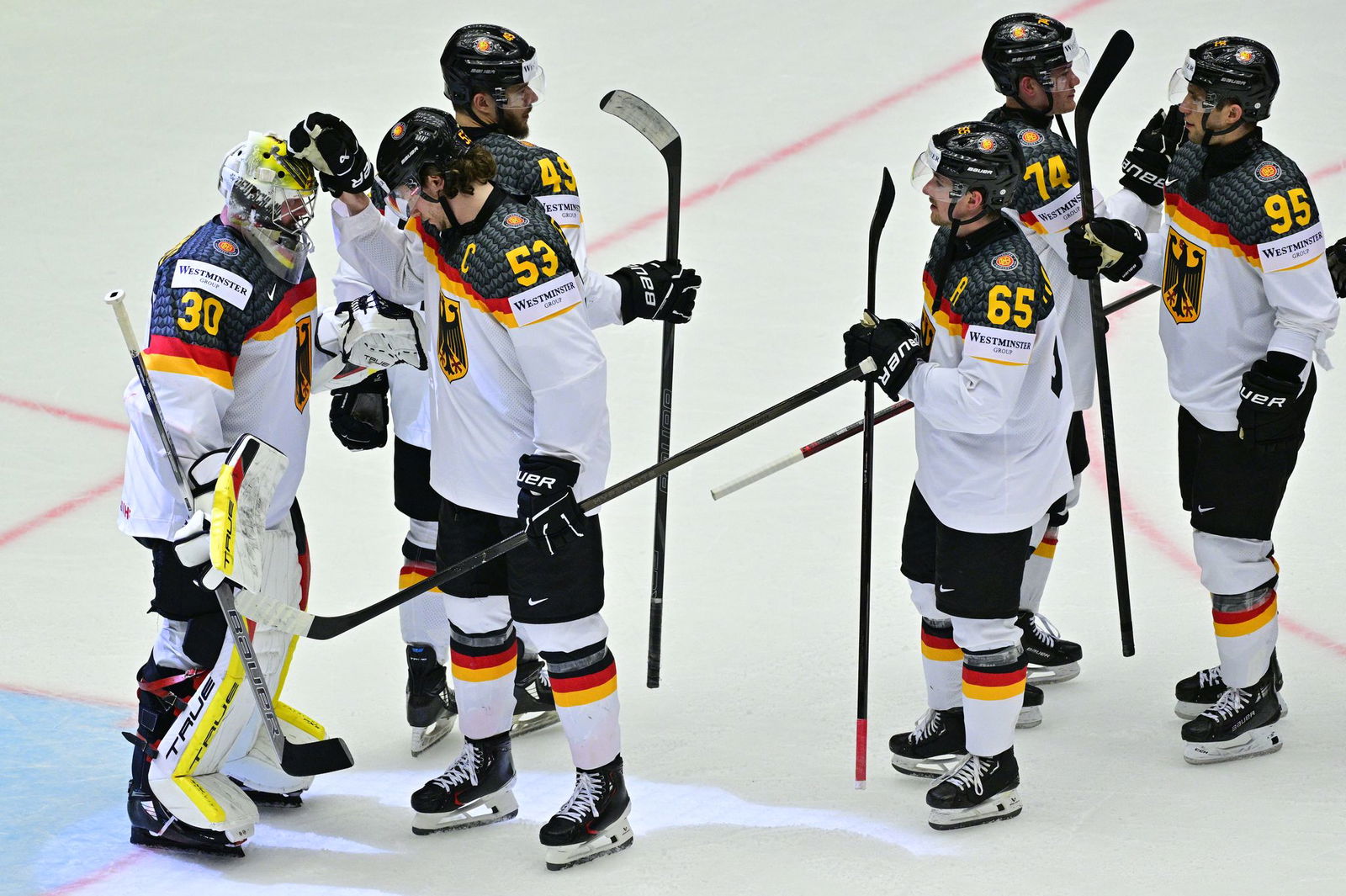 Nach dem Loch im Eis aus dem Norwegen-Spiel hat der Eishockey-Verband nun eine erste Maßnahme getroffen.