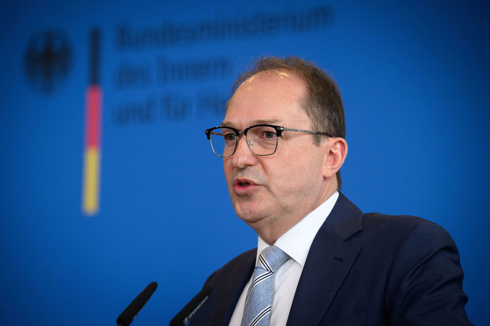 Bundesinnenminister Alexander Dobrindt (CSU) hatte schon vor seinem Amtsantritt Verschärfungen in der Migrationspolitik angekündigt.