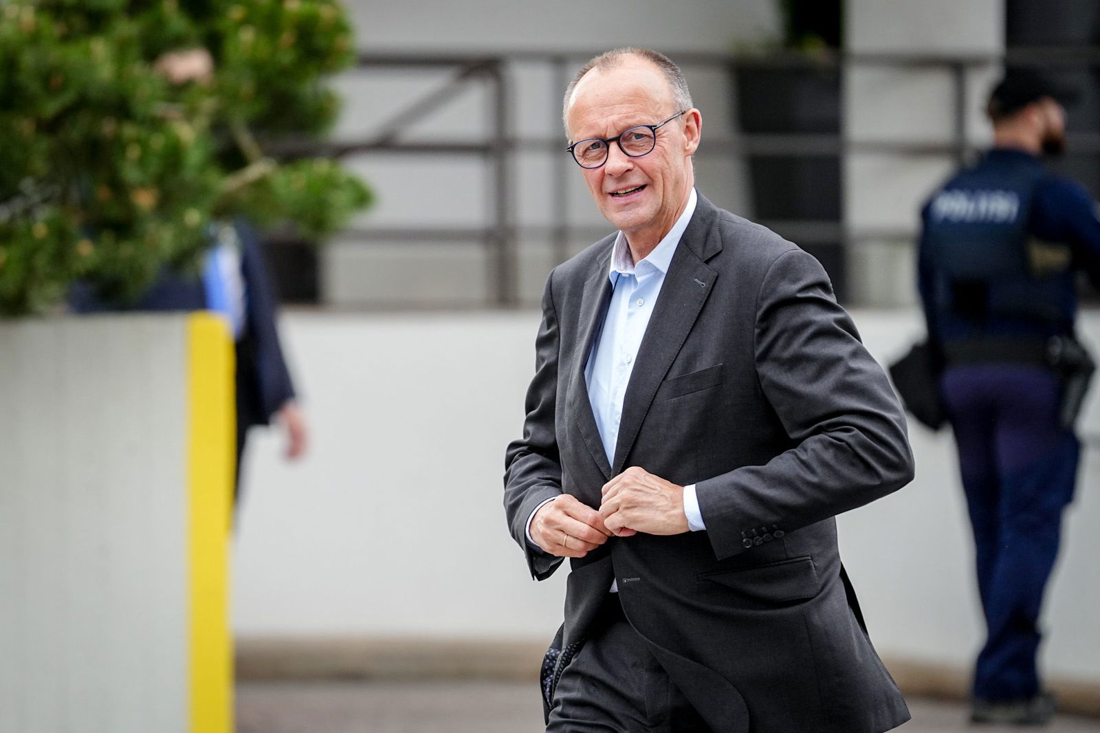 Merz hebt die Reichweitenbeschränkung beim Einsatz deutscher Waffen in der Ukraine auf. 