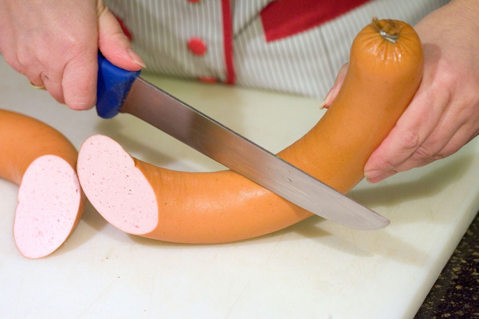 Verbraucherinnen und Verbraucher können nun die gekaufte Wurst zurückbringen. (Symbolfoto) 