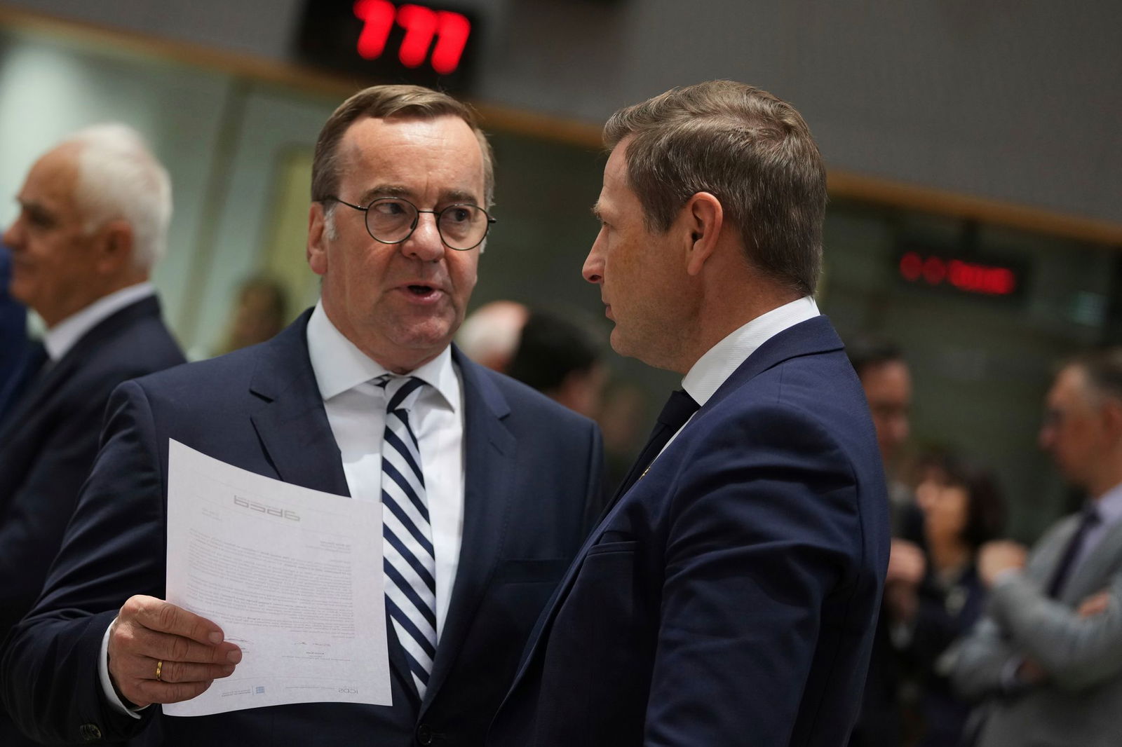 Verteidigungsminister Boris Pistorius (SPD) warf Russlands Präsident Wladimir Putin vor, auf Zeit zu spielen.