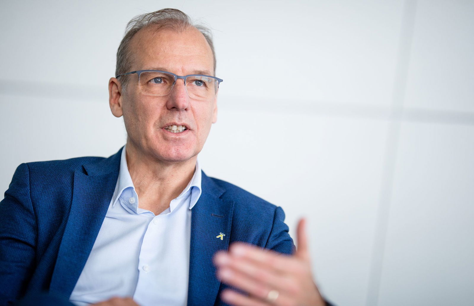 Der TransnetBW-Chef will das Tempo der Energiewende drosseln. (Archivbild)