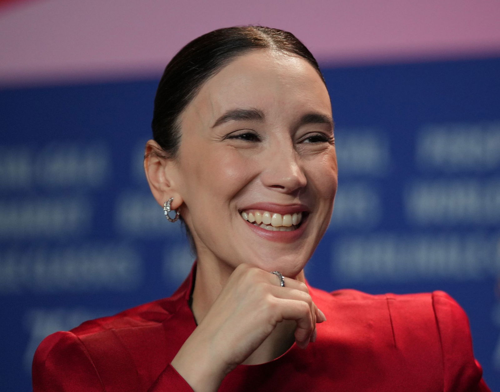 Die Schauspielerin Sibel Kekilli ist mit dem Verdienstorden des Landes Baden-Württemberg ausgezeichnet worden - nicht nur für ihre Karriere, sondern auch wegen ihres Engagements für Frauen- und Menschenrechte. (Archivbild)