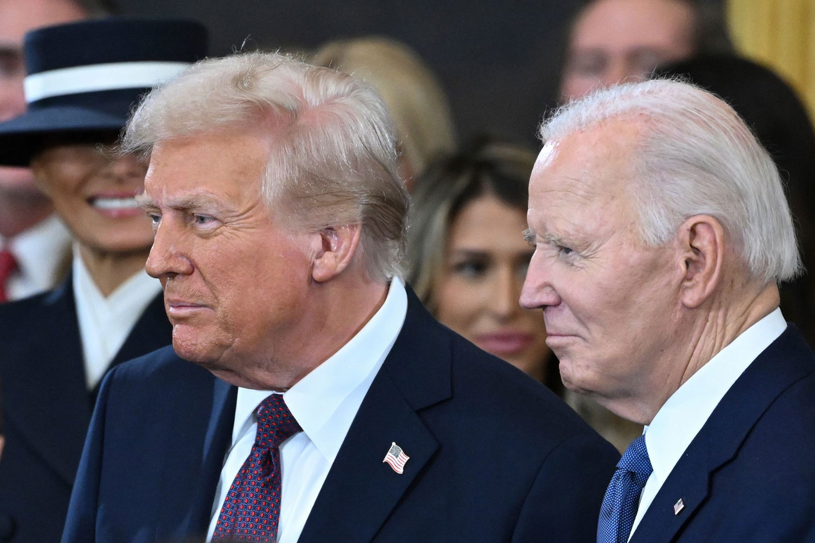 Trump sendet Biden und dessen Frau Jill die besten Wünsche und wünschen eine rasche und erfolgreiche Genesung.