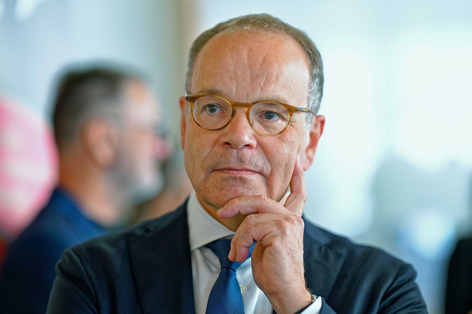 Der 1966 in Bonn geborene und in Heidelberg lebende Musikwissenschaftler Gassmann folgt auf Beat Fehlmann. 