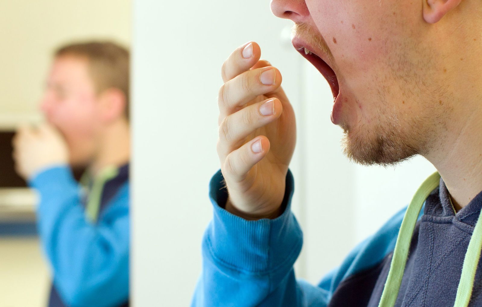 Es gibt eindeutige Symptome für Müdigkeit am Steuer (Archivbild)