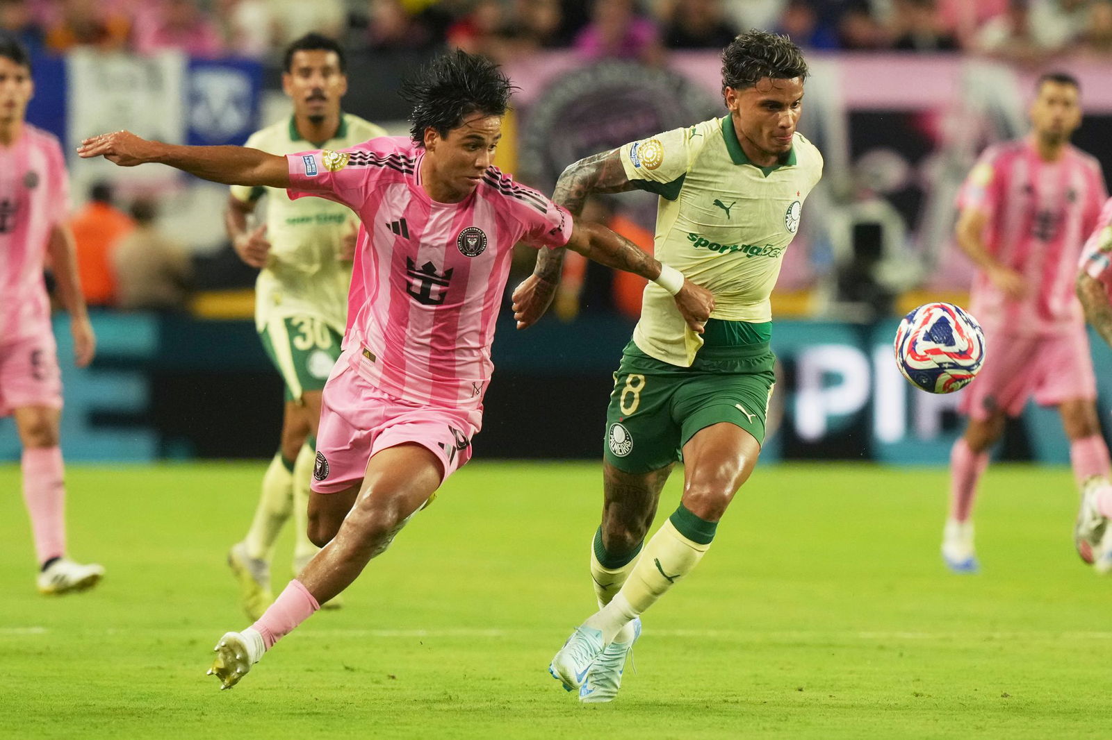 Inter Miami steht nach einem 2:2 gegen Palmeiras im Achtelfinale der Club-WM.