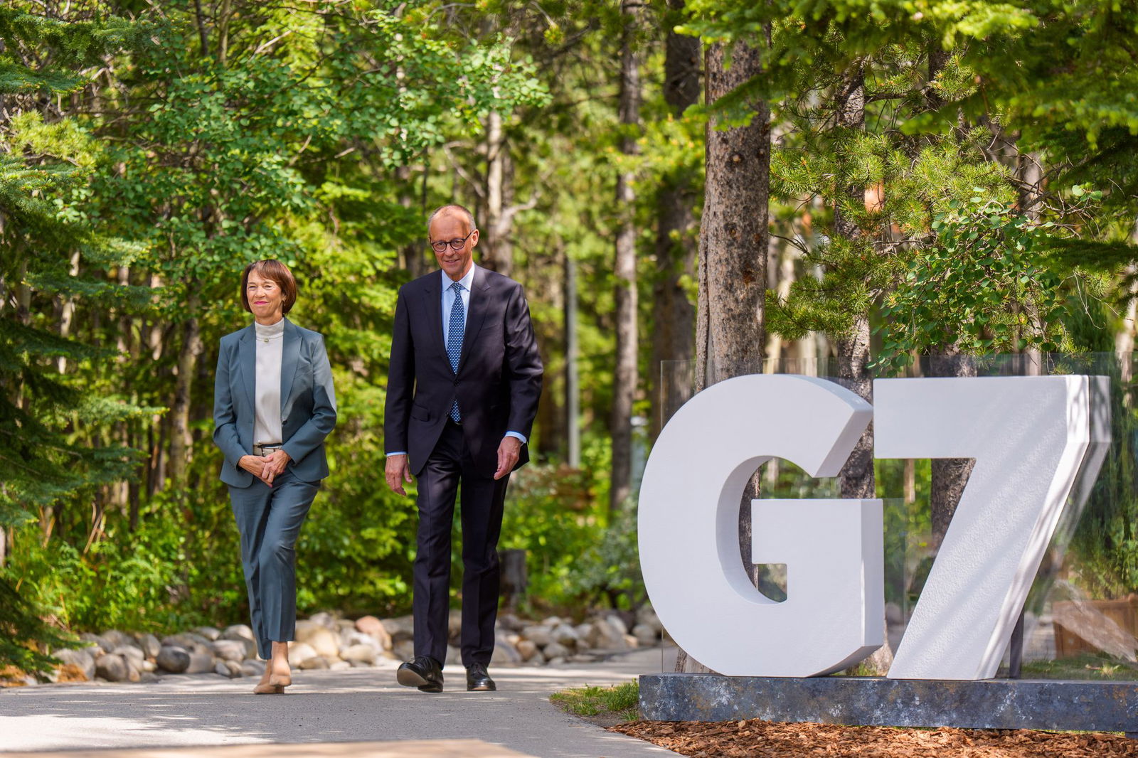 Aussagen von Bundeskanzler Friedrich Merz zu Israel und Iran am Rande des G7-Gipfels sorgen bei einigen in Deutschland für Befremden. (Archivbild)