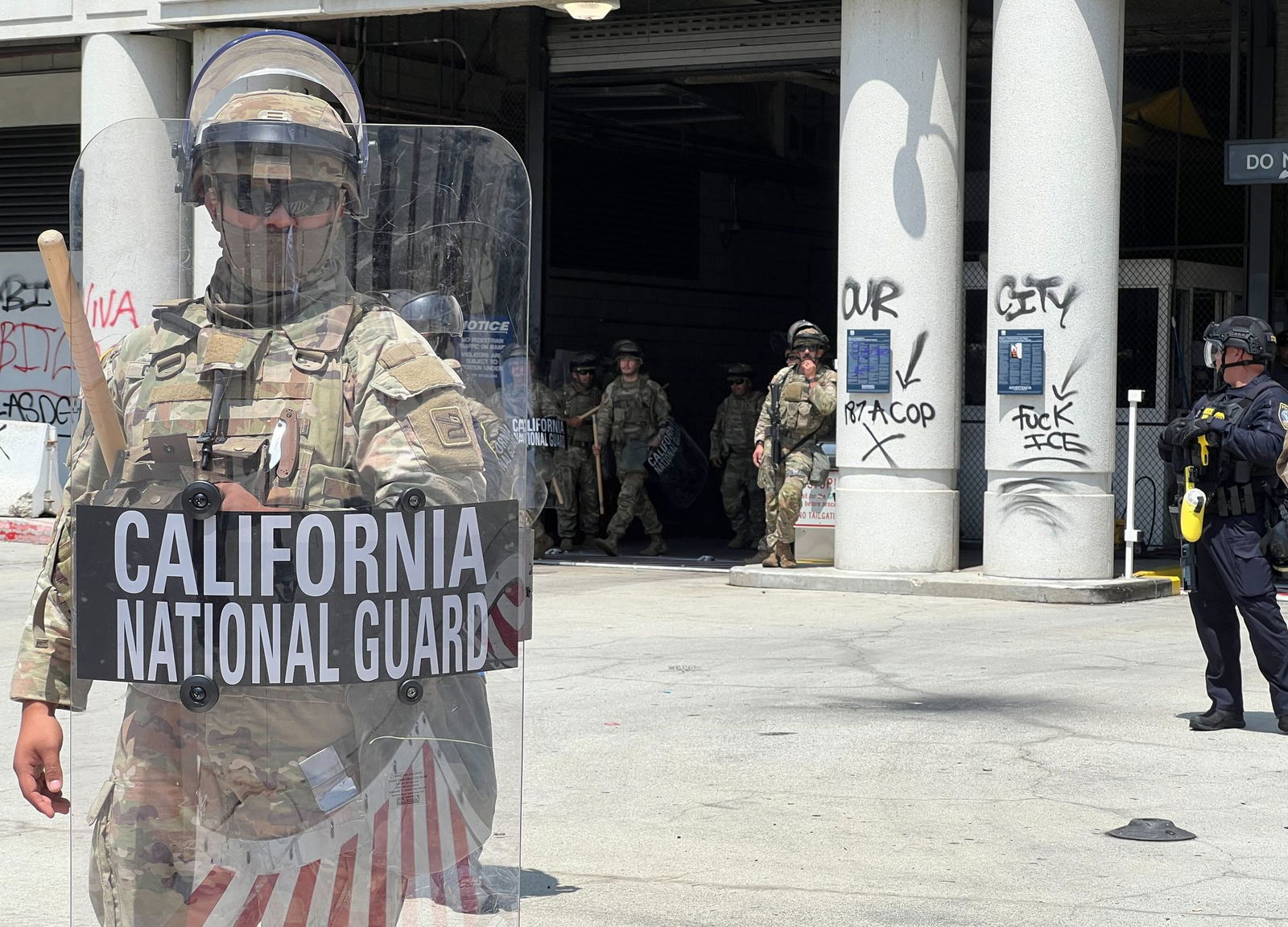 Trump könnte eine weitere Zuspitzung nach turbulenten Tagen politisch gelegen kommen. 