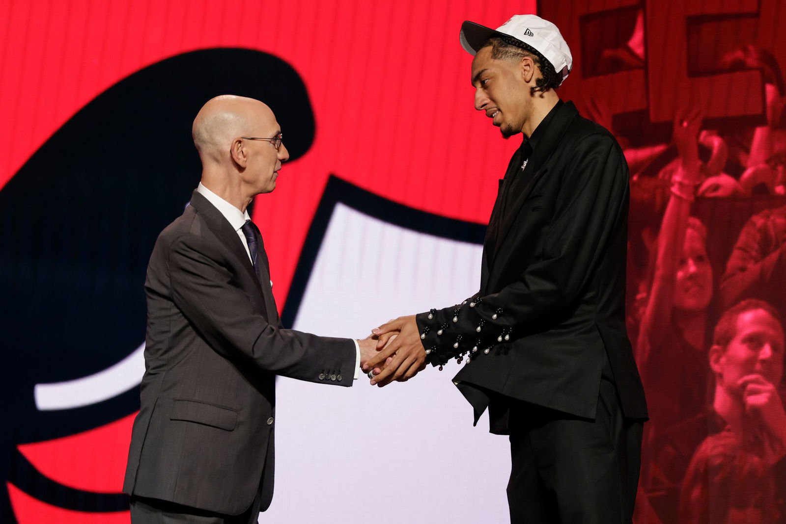 Essengue wurde von den Bulls ausgewählt.