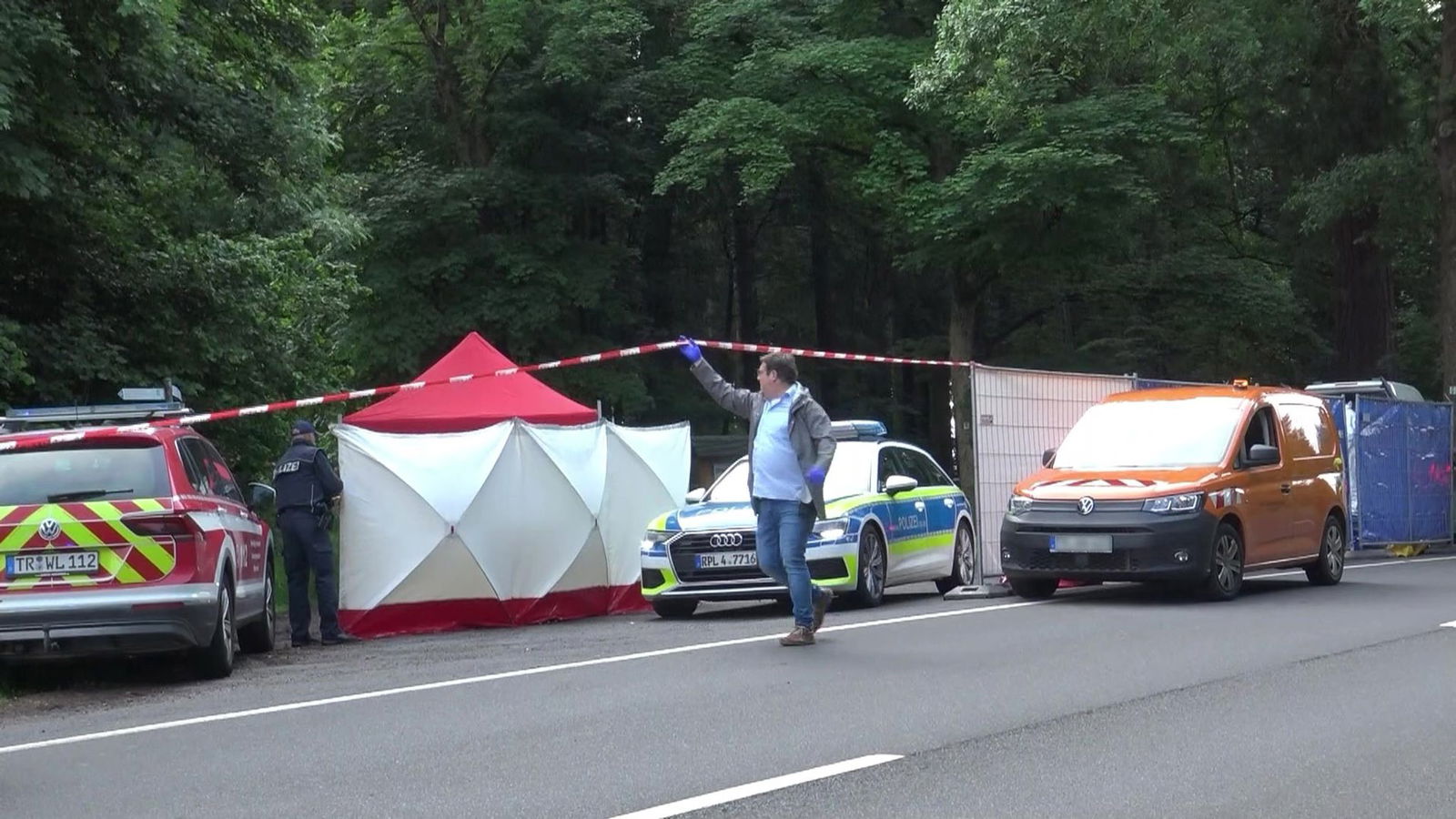 Die Arbeiten vor Ort seien abgeschlossen, sagte ein Polizeisprecher.