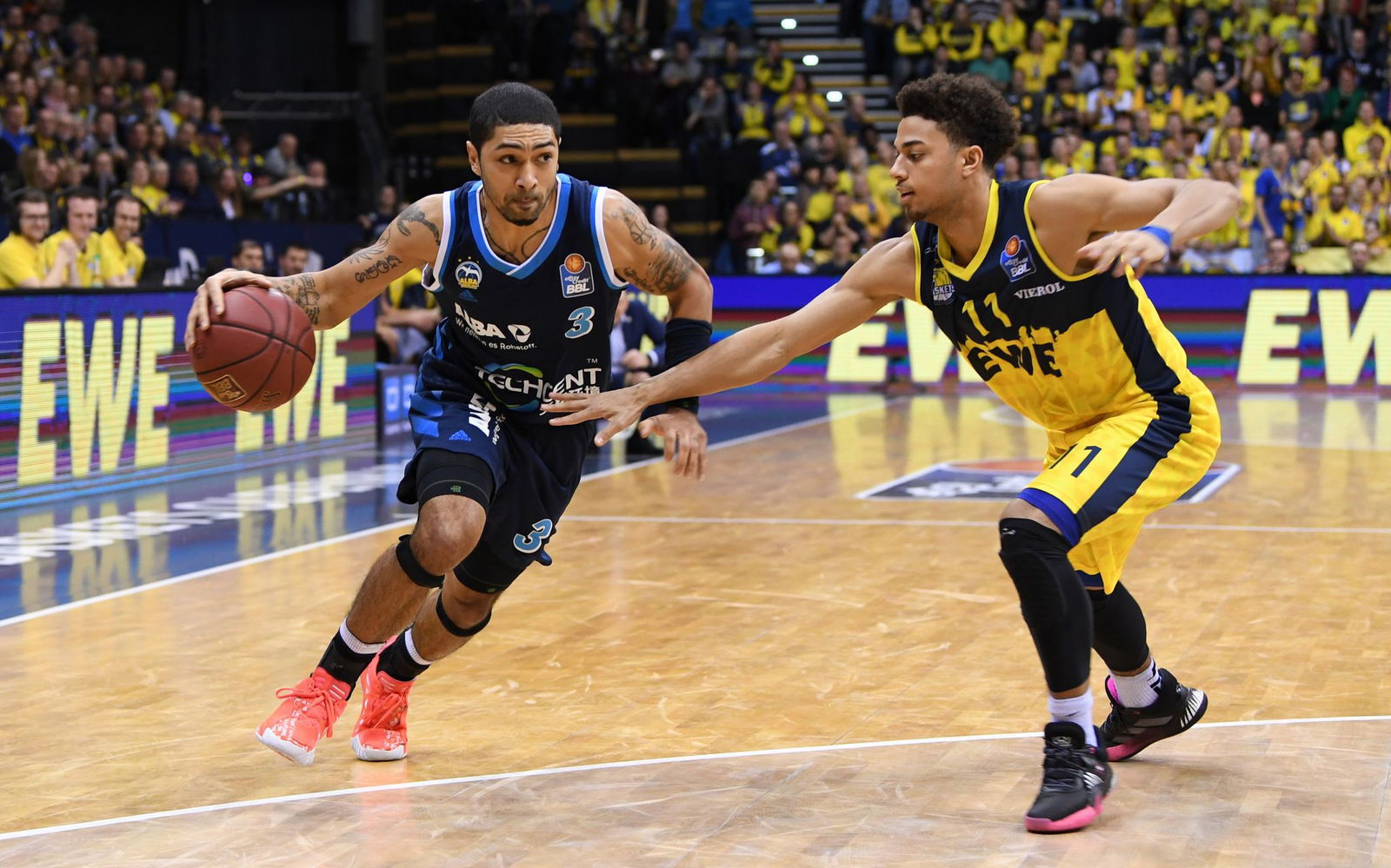  McClain (r.) hat in Deutschland schon für mehrere Clubs gespielt. 