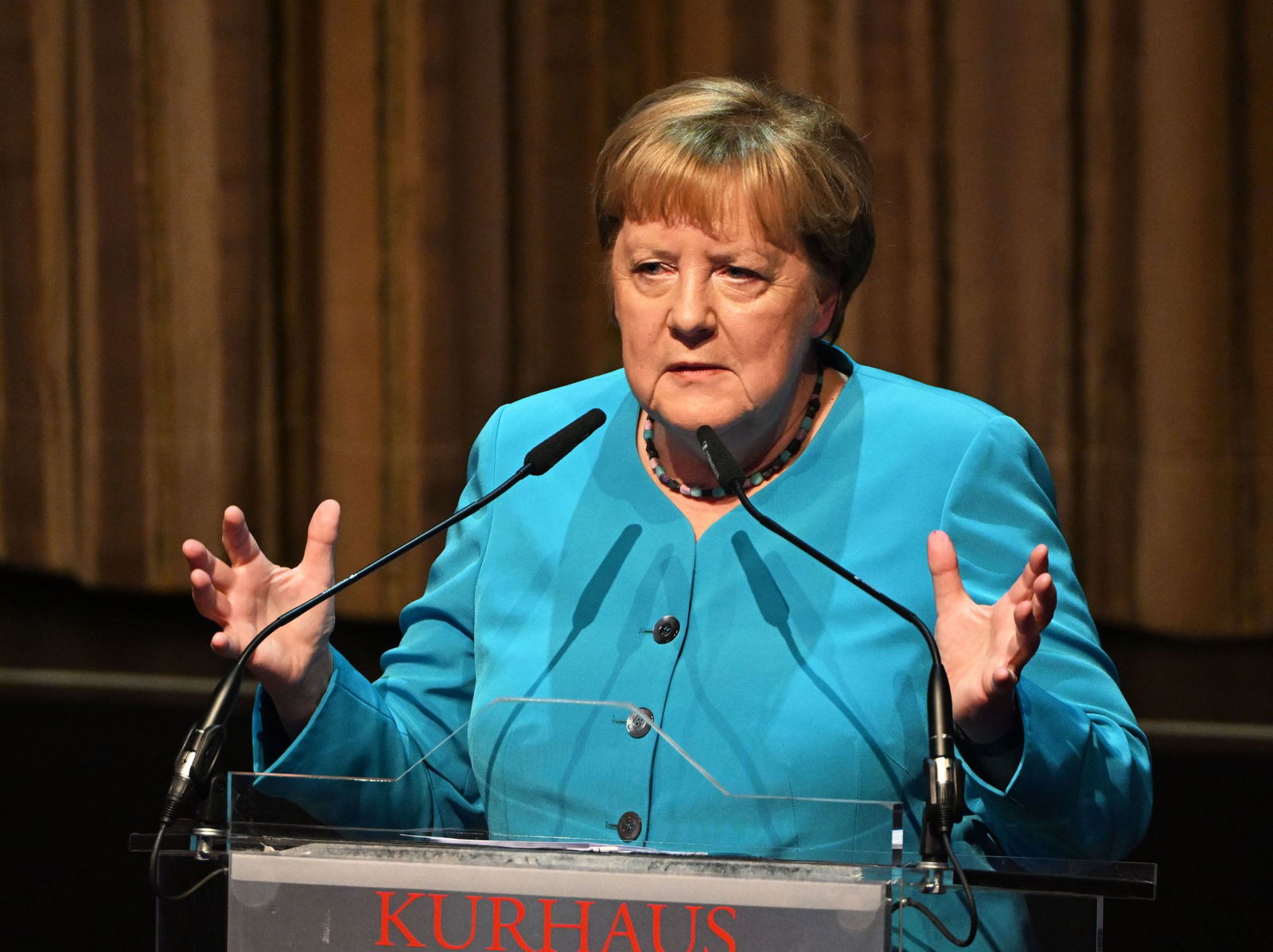 Ex-Kanzlerin Angela Merkel spricht auch über den Nahost-Konflikt.