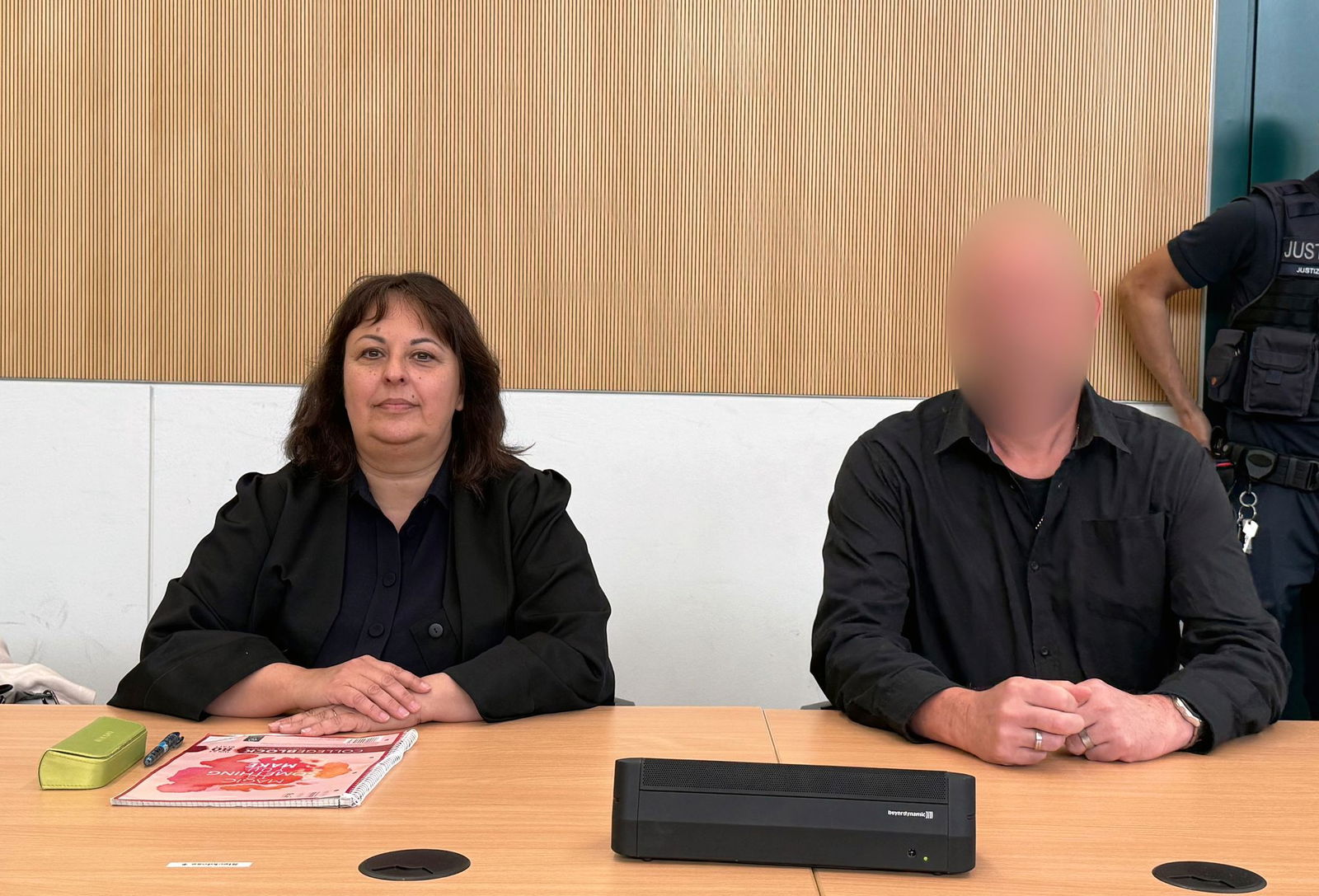 Der Angeklagte kündigte an, im Prozess auszusagen.