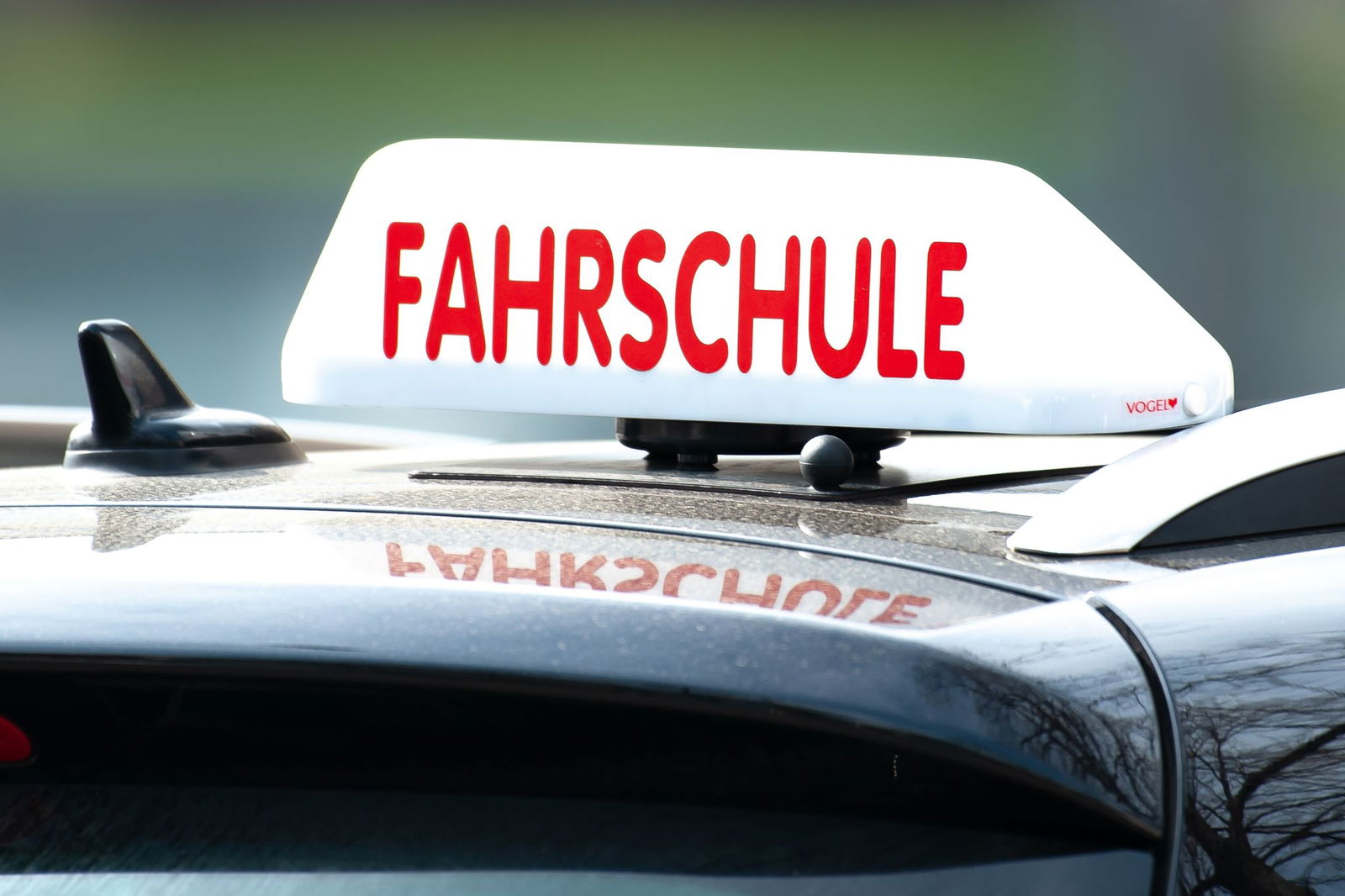 Ein Fahrschüler ist mutmaßlich unter Kokaineinfluss auf der A7 unterwegs gewesen. (Symbolbild)