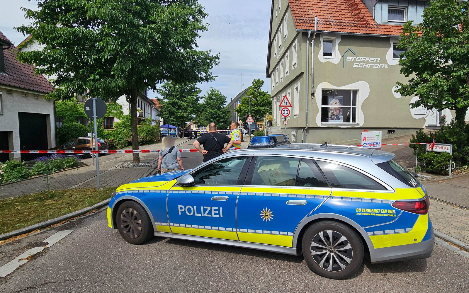 Für die Bevölkerung bestehe keine Gefahr, sagte ein Polizeisprecher.