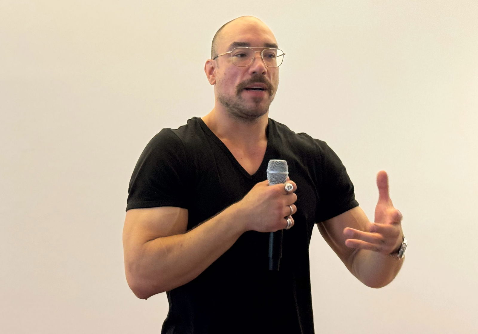 Maximilian Pollux will verhindern, dass Jugendliche kriminell werden.