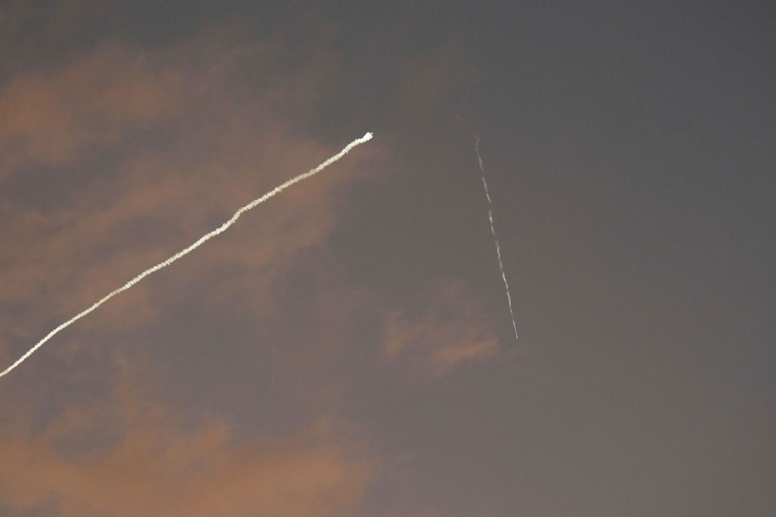 Am Morgen wird Israel erneut mit Raketen aus dem Iran beschossen. 