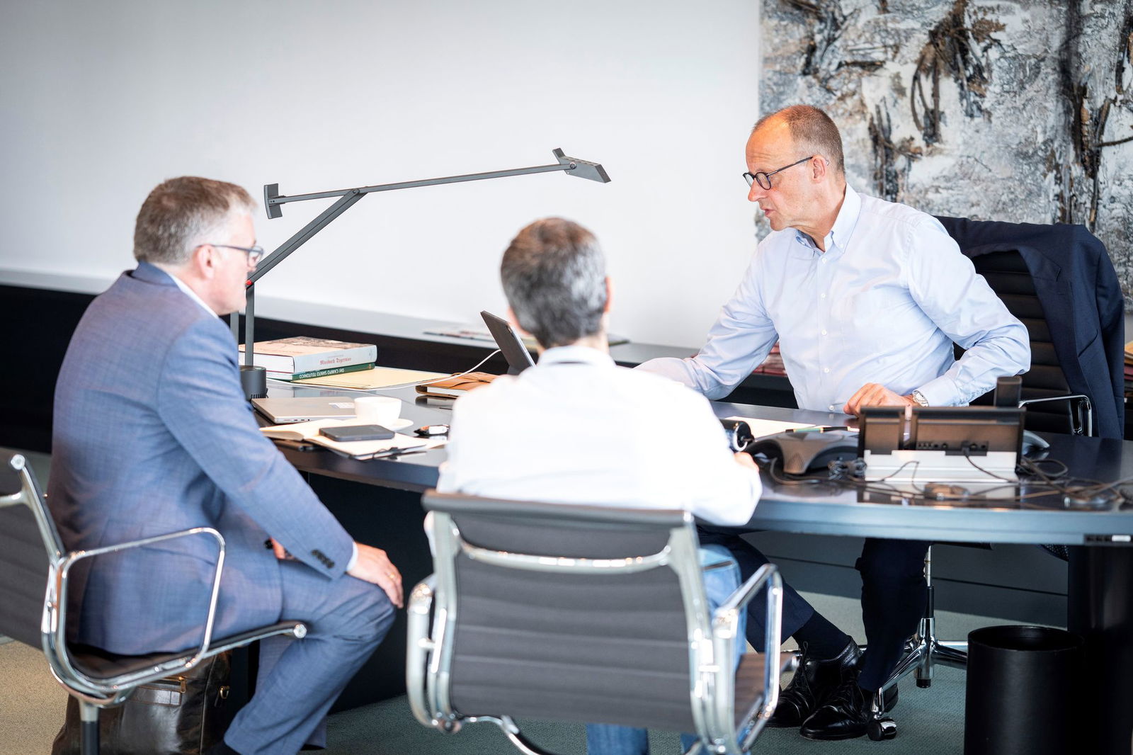 Abstimmung mit den europäischen Partnern: Merz telefoniert mit Macron und Starmer. 