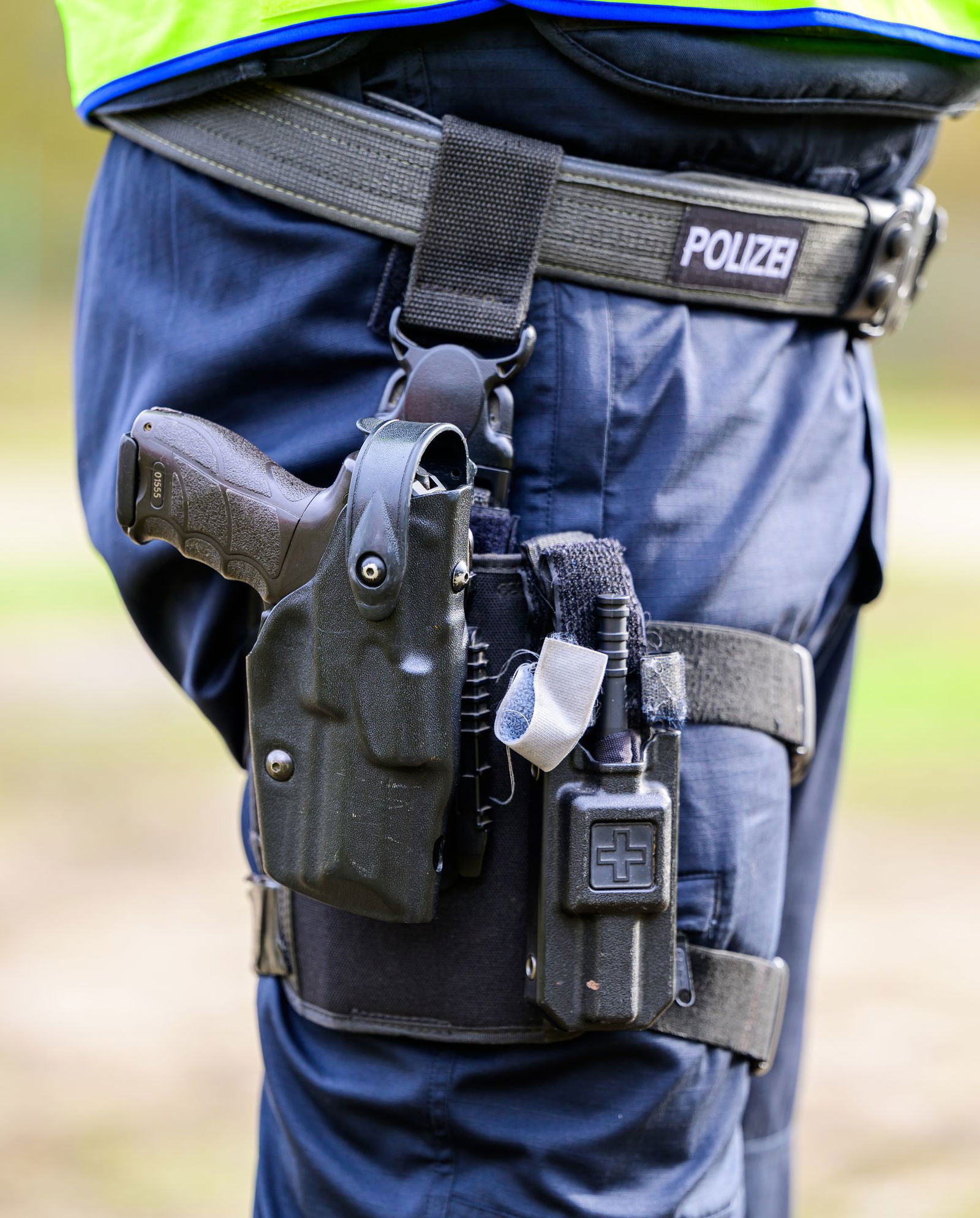 Die Polizeigewerkschaft will auch Aderpressen für Streifenpolizisten. (Archivbild) 