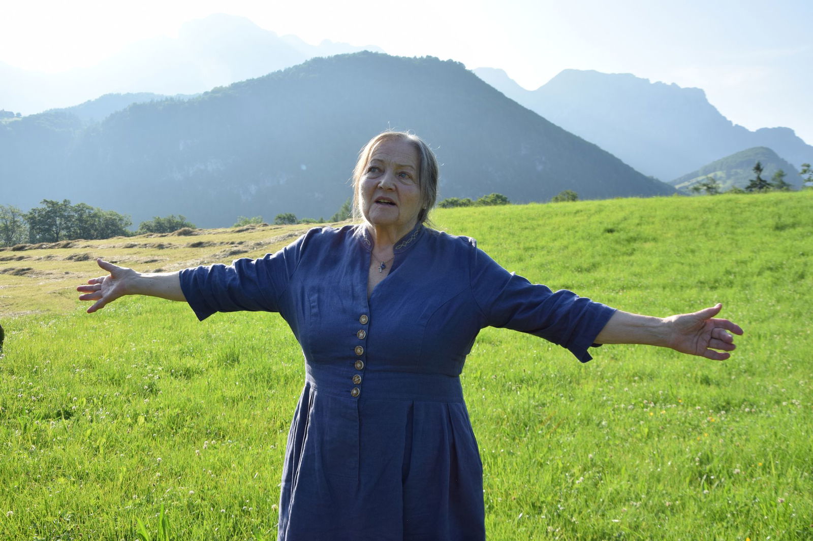 Schauspielerin Marianne Sägebrecht am Rande von Dreharbeiten zu der ARD-Vorabendserie «Watzmann ermittelt».