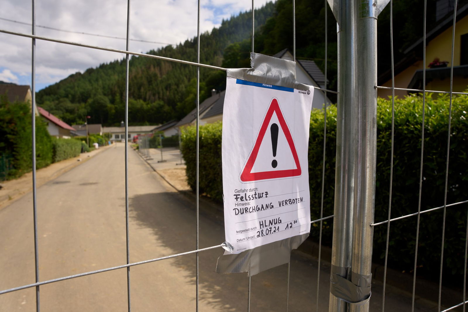 Die Klägerin verlangte eine andere Absicherung des Felsens. (Archivbild)