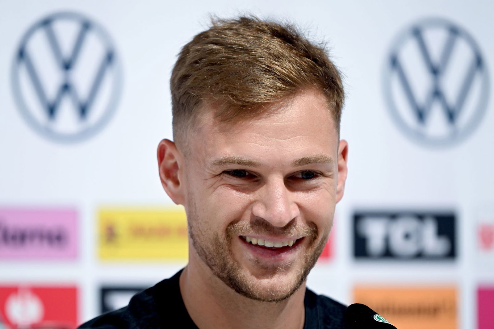 Joshua Kimmich spricht über sein 100. Länderspiel.