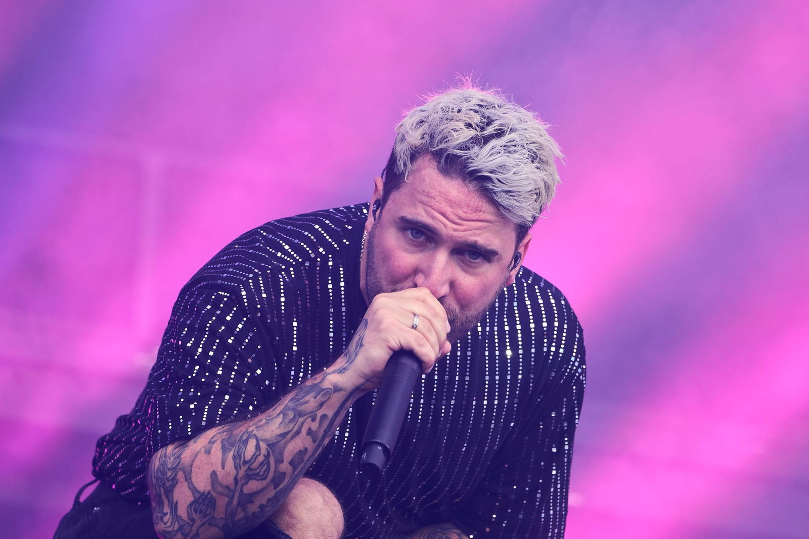 Mit Feuer und buntem Rauch sind die Electric Callboys aufgetreten.