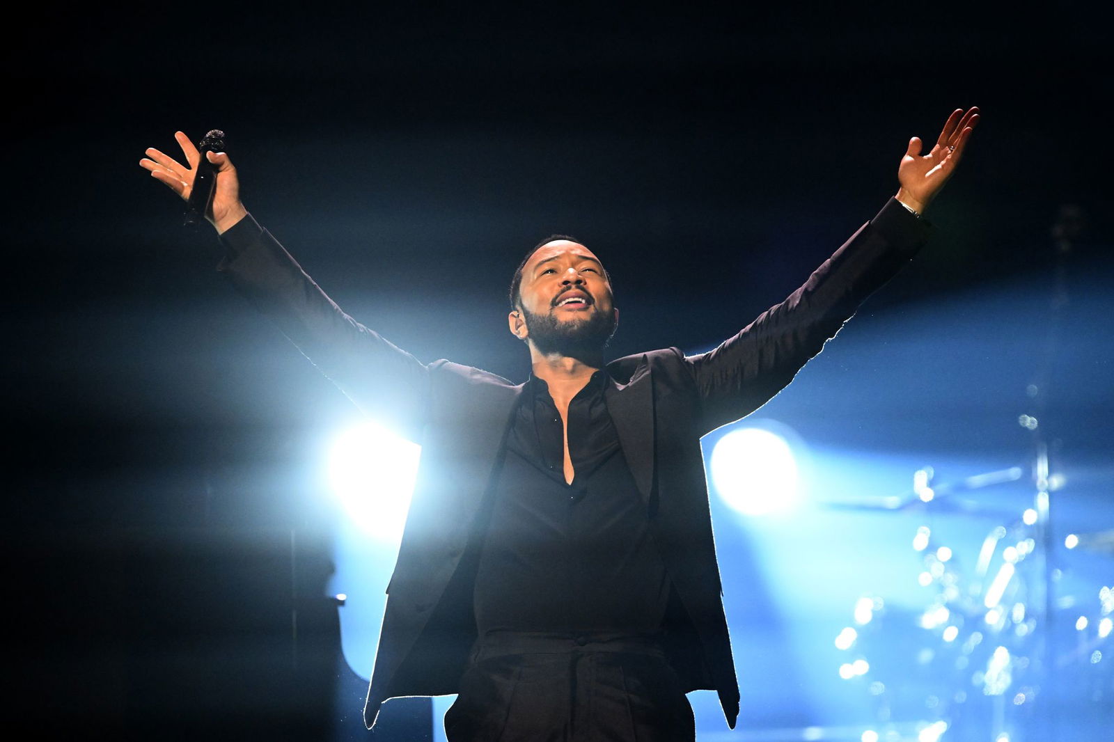 Die Stimmung war trotz vieler leerer Plätze gut.