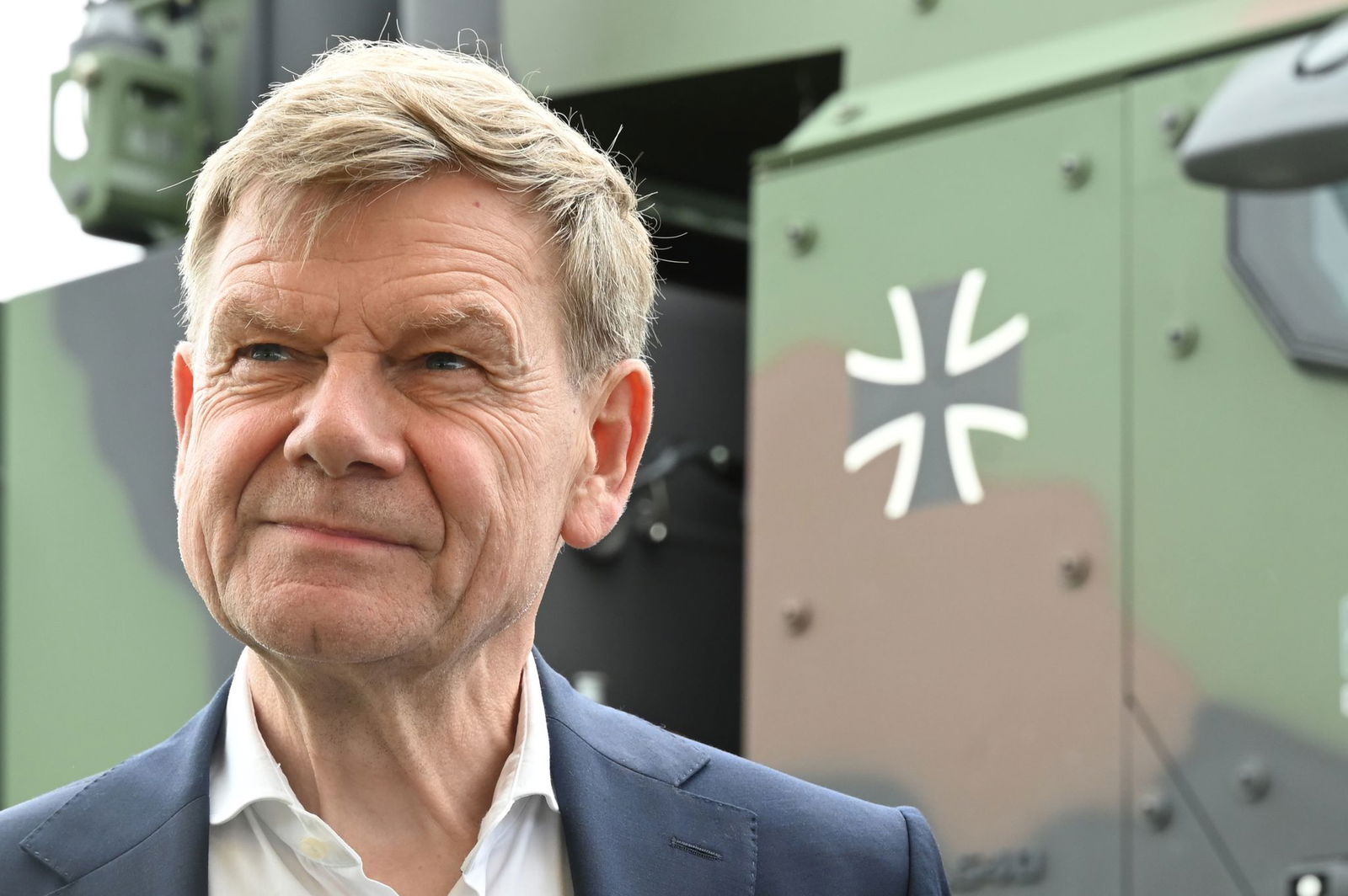 Wadephul sieht auch eine Bedrohung für das Leben hierzulande.