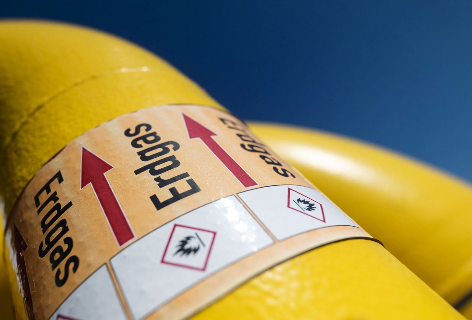 Die Stadtwerke verschließen das Leck in der Gasleitung. (Symbolbild)